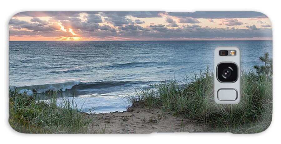 Nauset Light Beach Galaxy S8 Case featuring the photograph Nauset Light Beach Sunrise by Bill Wakeley