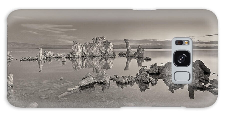 Horizontal Galaxy Case featuring the photograph No Movement by Jon Glaser
