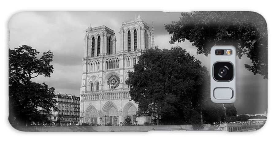 Paris Galaxy Case featuring the photograph Notre Dame de Paris 2b by Andrew Fare