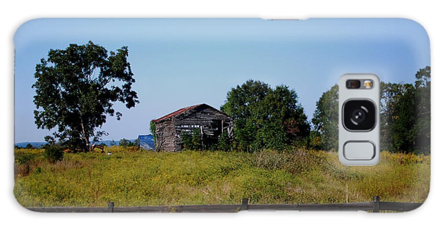 Old Galaxy S8 Case featuring the photograph Old Country Barn by Maggy Marsh