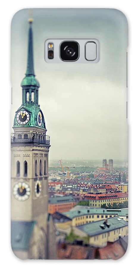 Tranquility Galaxy Case featuring the photograph Peterskirche St. Peters Church And by Elisabeth Schmitt