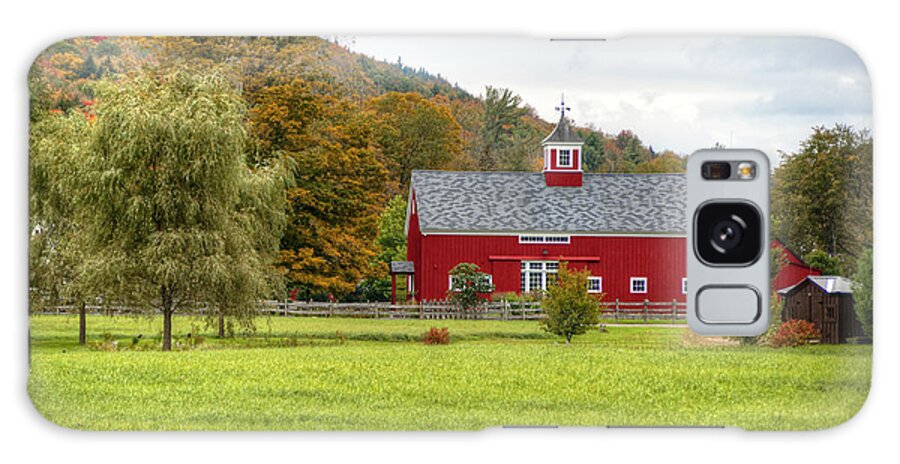 Barn Galaxy Case featuring the photograph Prettiest Barn in Vermont by Donna Doherty