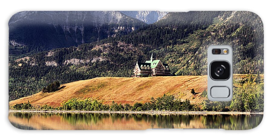 Canada Galaxy Case featuring the photograph Prince of Wales Hotel by Sandra Selle Rodriguez
