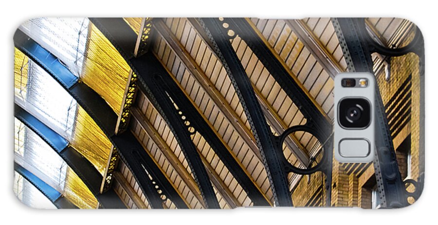 Arch Galaxy Case featuring the photograph Rafters at London Kings Cross by Christi Kraft