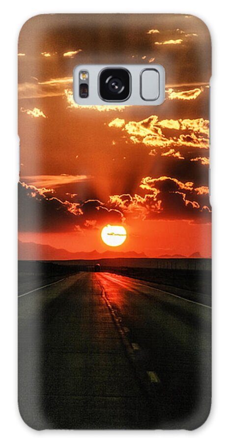 Wyoming Sunset Galaxy Case featuring the photograph Road To Wyoming Sun by Juli Ellen