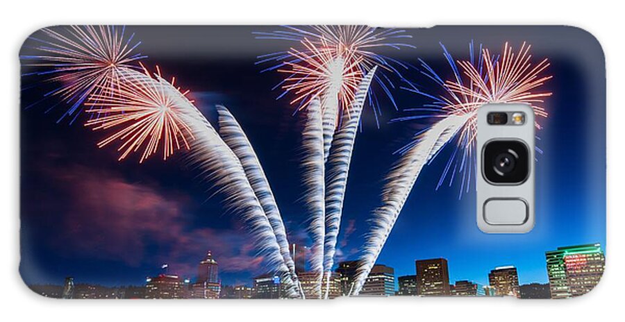 Fireworks Galaxy Case featuring the photograph Rockets Red Glare by Brian Bonham