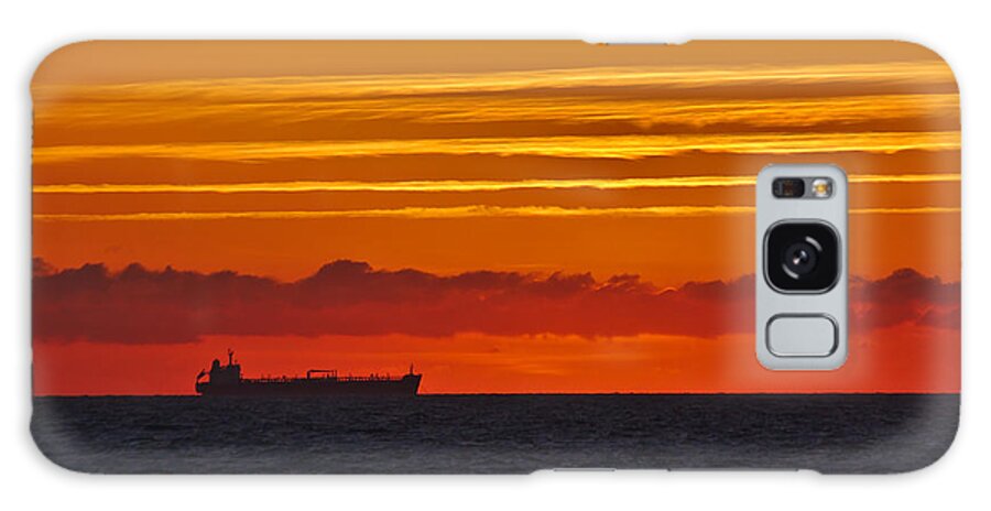 Beach Sunrise Galaxy Case featuring the photograph Sandown Sunrise by Jeremy Hayden