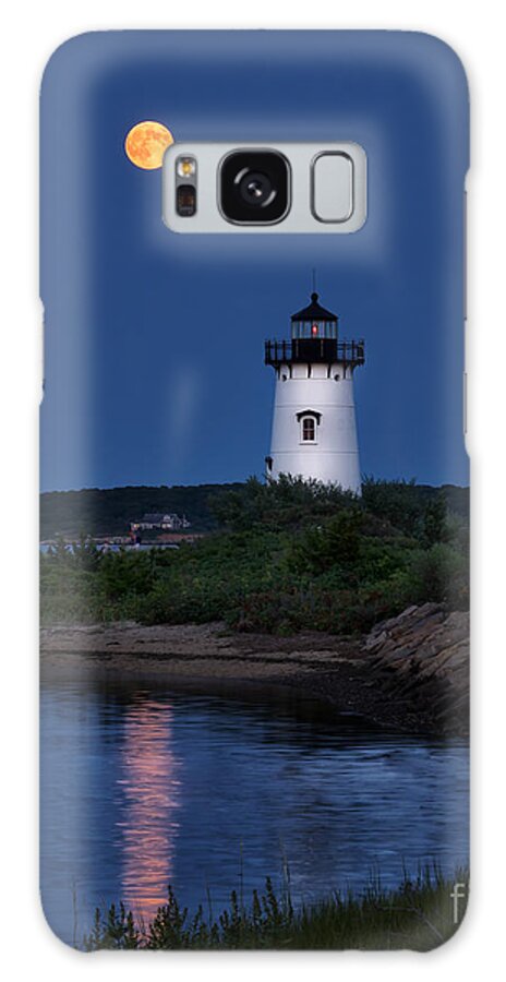 Full Moon Galaxy S8 Case featuring the photograph Super Moon Over Edgartown Lighthouse by Mark Miller