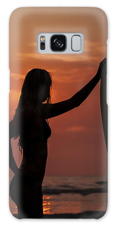 Photography Galaxy S8 Case featuring the photograph Surfer Sunset Silhouette by Lee Kirchhevel