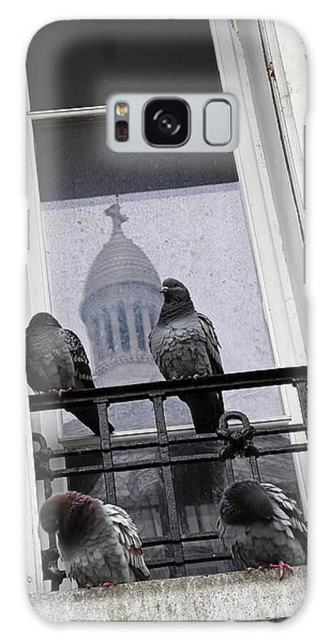 Sacre-coeur Basillica Galaxy Case featuring the photograph the Sacre-Coeur Hangout by Doug Davidson