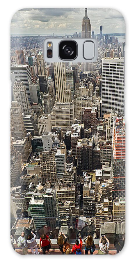 New York Galaxy S8 Case featuring the photograph Tourists viewing Downtown Manhattan by Gary Eason