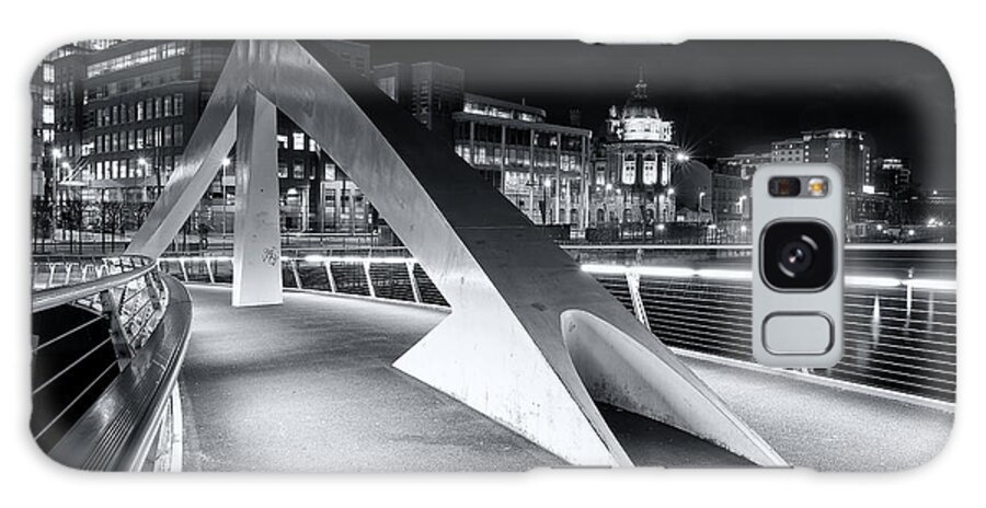 Cityscape Galaxy Case featuring the photograph Tradeston Footbridge by Stephen Taylor