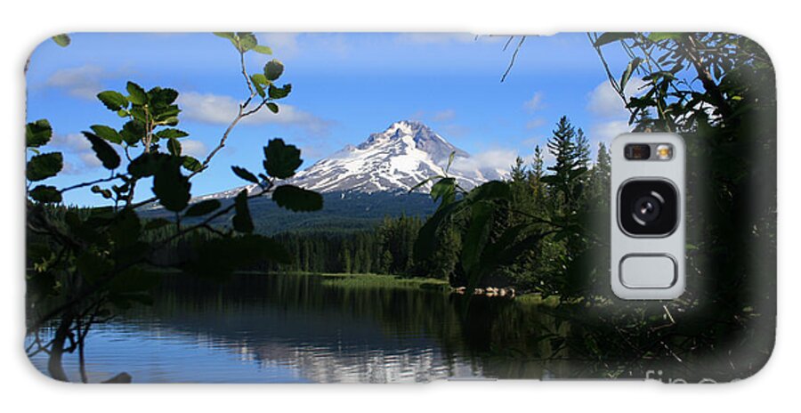 Landscape Galaxy Case featuring the photograph Trillium Lake with Mt. Hood by Ian Donley