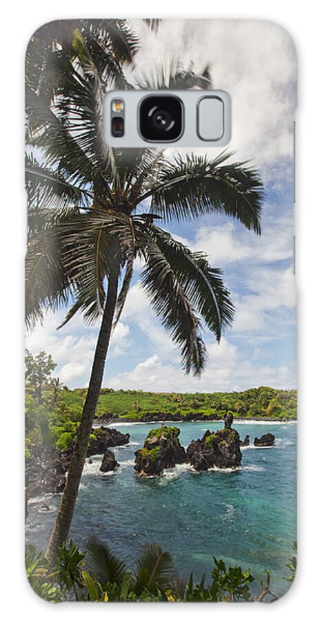 Maui Hawaii Wainapanapa Seascape Palmtrees Ocean Tropics Galaxy Case featuring the photograph Wainapanapa by James Roemmling