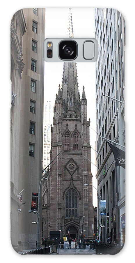 Wall Street Leading To Trinity Church Galaxy S8 Case featuring the photograph Wall Street leading to Trinity Church by John Telfer
