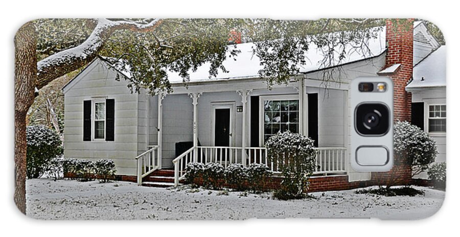 Snow Galaxy Case featuring the photograph Winter Cottage by Linda Brown