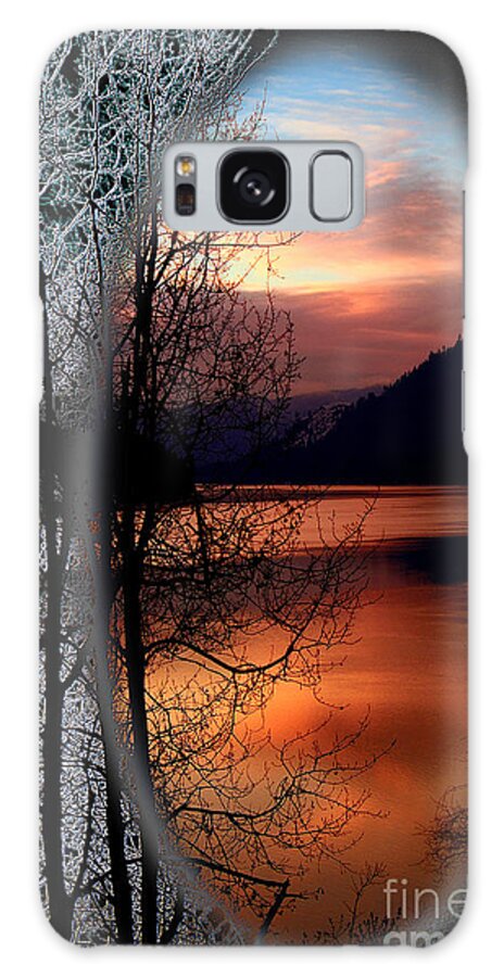 Kettle Falls Galaxy Case featuring the photograph Winter Morning by Loni Collins