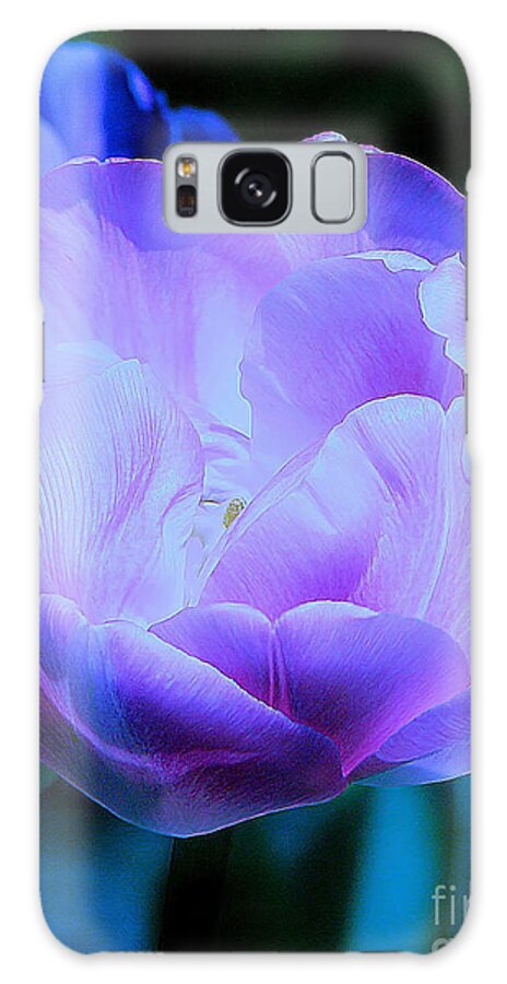 Tulip Galaxy Case featuring the photograph Avatar's Tulip by Rory Siegel