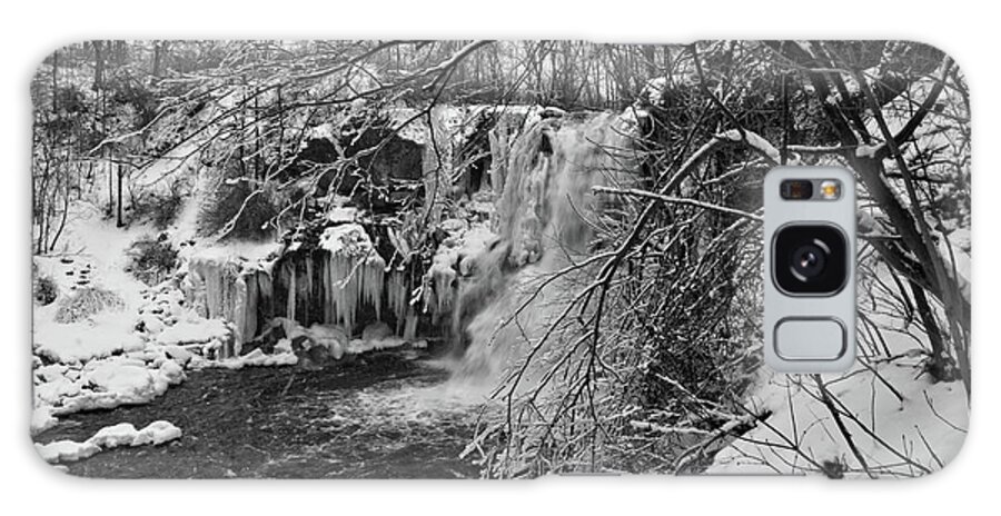 Water Galaxy Case featuring the photograph Lower Akron Falls 9713 by Guy Whiteley