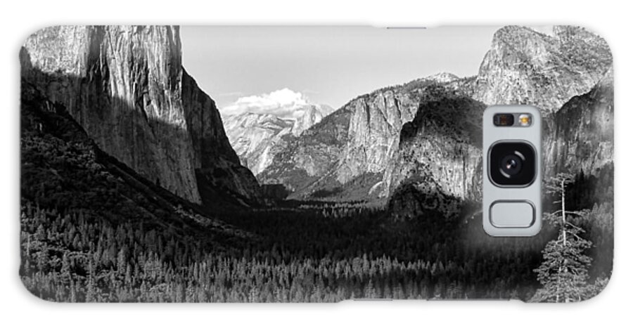 Landscape Galaxy S8 Case featuring the photograph Valley of Inspiration by Jason Abando