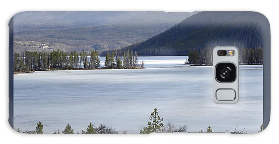 Bergs Galaxy Case featuring the photograph Granby Lake RMNP by Margarethe Binkley
