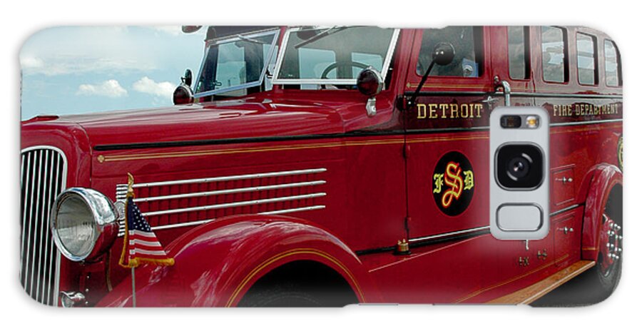 Fire Galaxy S8 Case featuring the photograph Detroit Fire Truck #1 by LeeAnn McLaneGoetz McLaneGoetzStudioLLCcom