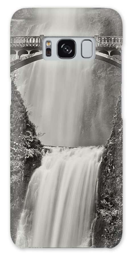  Galaxy Case featuring the photograph Multnomah Falls Upclose #1 by Don Schwartz