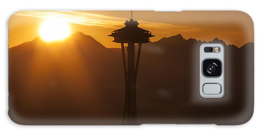 Seattle Galaxy Case featuring the photograph Space Needle at Sunset #2 by Matt McDonald