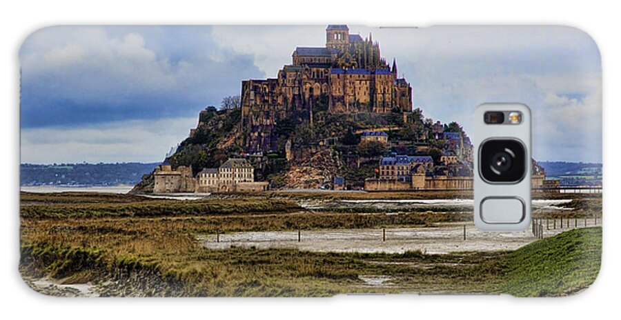 Mont Galaxy S8 Case featuring the photograph Mont Saint Michel #2 by Hugh Smith