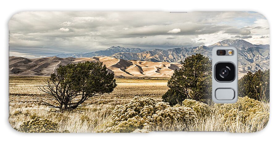 2014 September Galaxy S8 Case featuring the photograph Great Sand Dunes National Park and Preserve by Bill Kesler