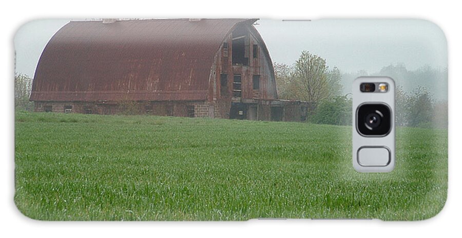 Barn Galaxy Case featuring the photograph Barn In Summer by Mark Fuller