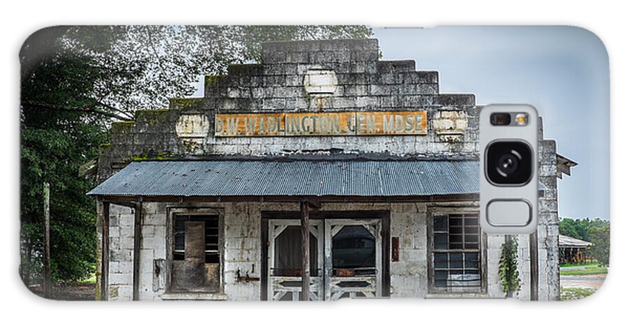 Mississippi Galaxy S8 Case featuring the photograph Country Store in the Mississippi Delta by T Lowry Wilson