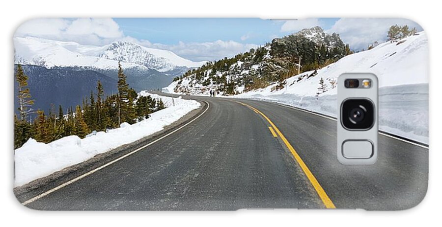 Trail Ridge Road Galaxy Case featuring the photograph Curvy Alpine Road by William Slider