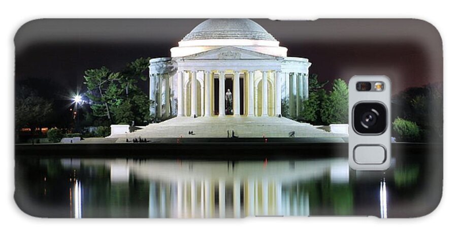 Photosbymch Galaxy S8 Case featuring the photograph Darkness over the Jefferson Memorial by M C Hood