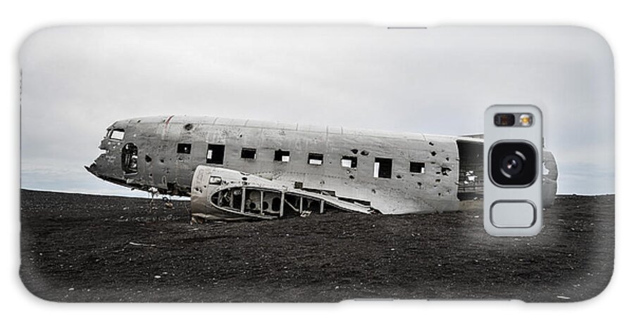 Iceland Galaxy S8 Case featuring the photograph DC-3 Wreck on the Solheimasandur by Alex Blondeau