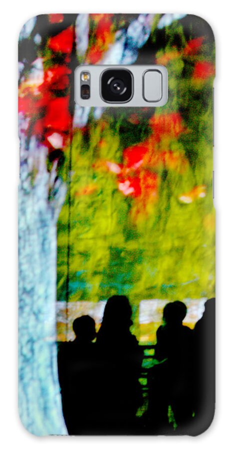 Sillhouettes Galaxy Case featuring the photograph Die Zuschauer - The Spectators by Linda McRae
