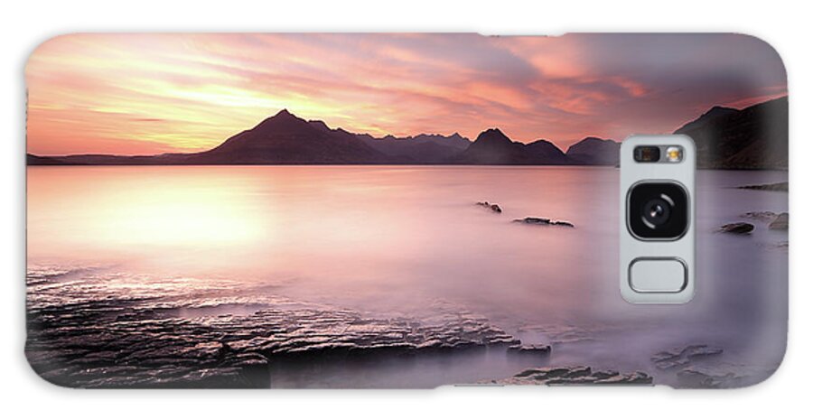 Elgol Galaxy S8 Case featuring the photograph Elgol Sunset by Maria Gaellman