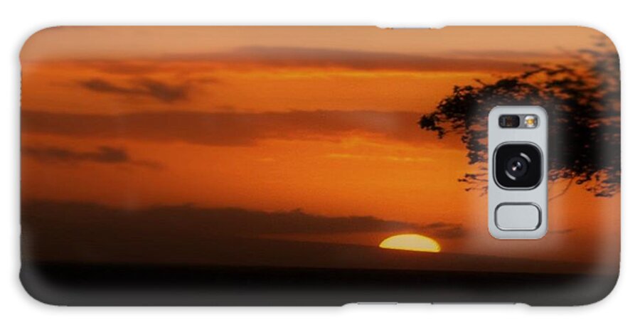Landscapes Galaxy Case featuring the photograph End of Day by Charles HALL