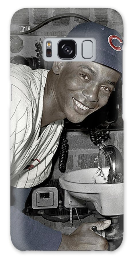 Ernie Banks Galaxy S8 Case featuring the photograph Ernie Banks at Cubs Water Fountain by Martin Konopacki Restoration