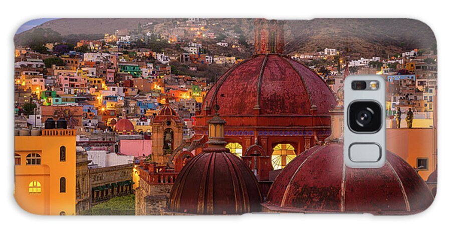 America Galaxy S8 Case featuring the photograph Evening in Guanajuato by Inge Johnsson