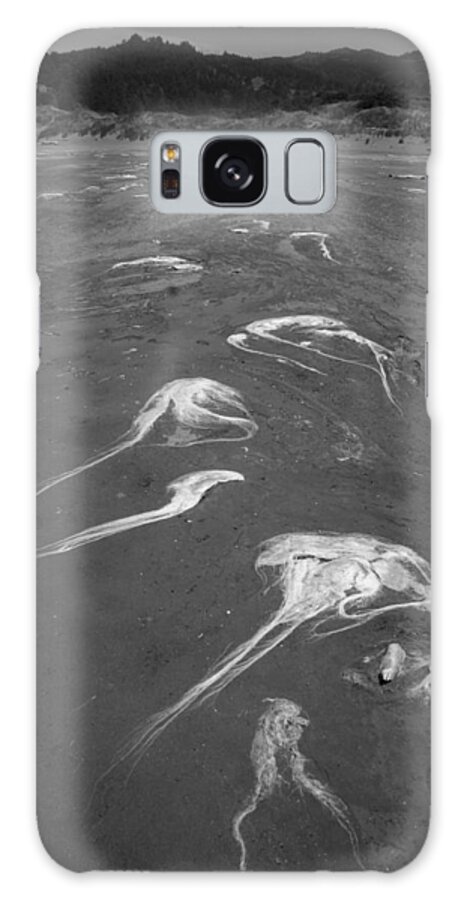 Ocean Galaxy Case featuring the photograph Flight of the ocean hairs by Marie Neder