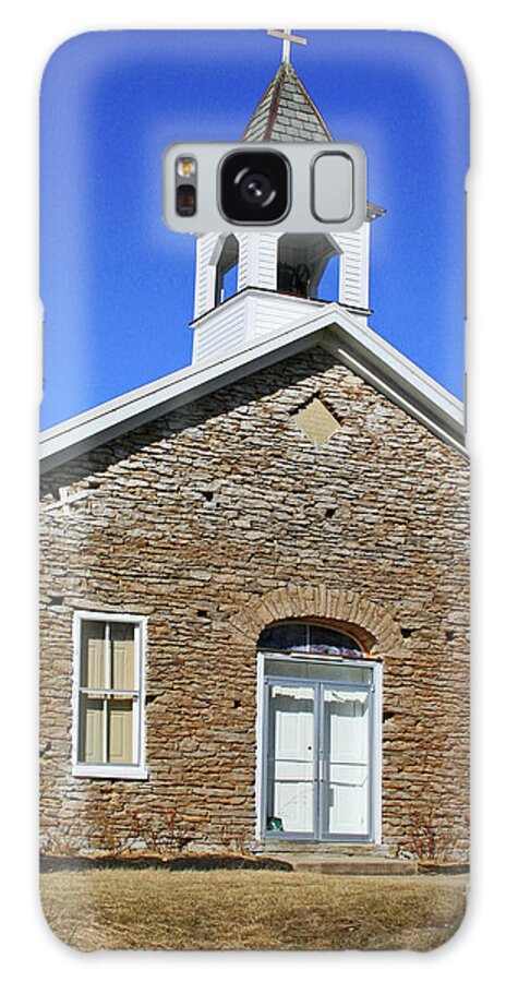 Churches Galaxy S8 Case featuring the photograph Freedonia Baptist Church by Melissa Mim Rieman