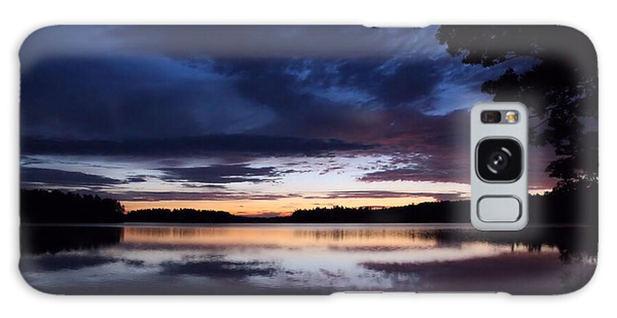 Landscape Galaxy Case featuring the photograph Greeting The Dawn by Sandra Huston
