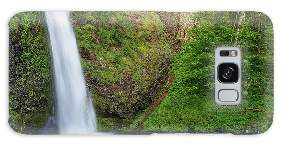 Horsetail Falls Galaxy Case featuring the photograph Gushing Horsetail Falls by Greg Nyquist
