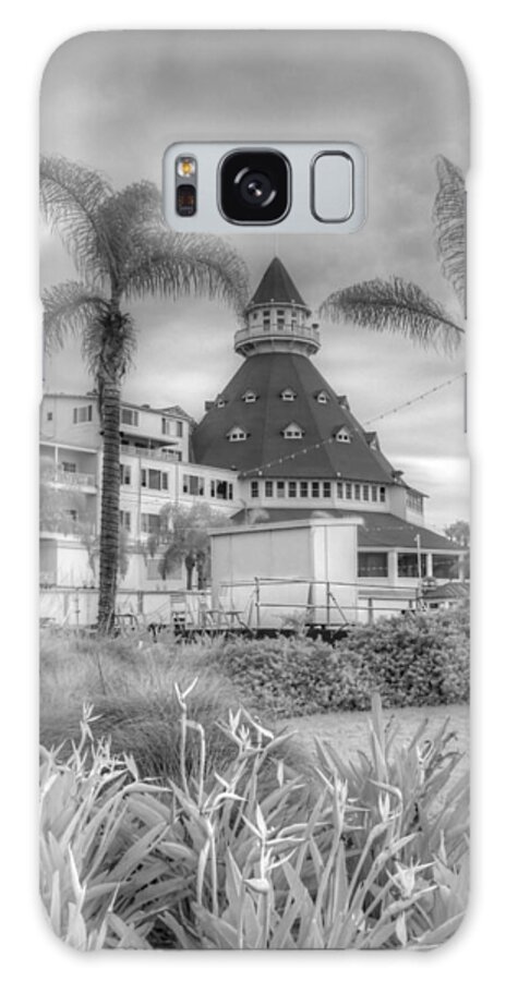Hotel Del Coronado Galaxy Case featuring the photograph Hotel del Coronado by Jane Linders