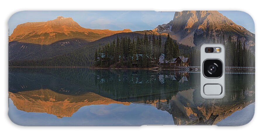 Hotel Galaxy Case featuring the photograph Lake Emerald Lodge by Andrew Dickman