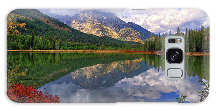 Leigh Lake Galaxy Case featuring the photograph Leigh Lake Morning Reflections by Greg Norrell