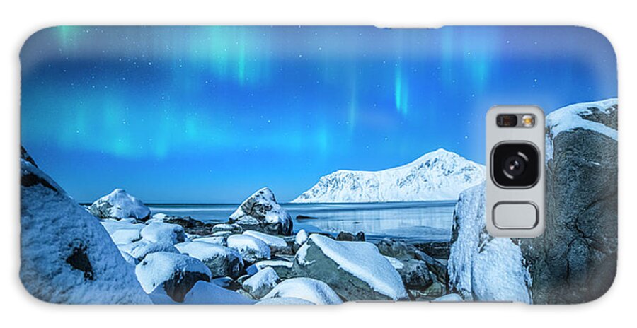 Nordland Galaxy Case featuring the photograph Lofoten Aurora by Stefano Termanini