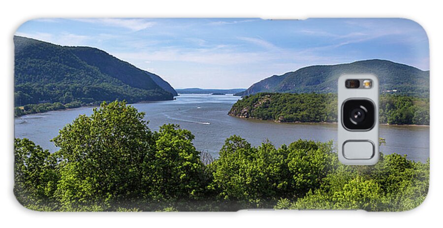 Hudson Valley Galaxy Case featuring the photograph Looking North Through the Hudson Highlands by John Morzen