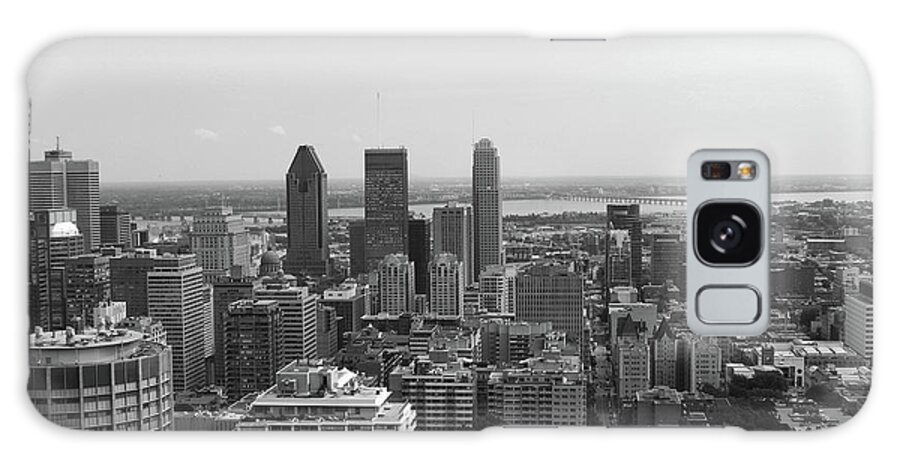 Montreal Galaxy S8 Case featuring the photograph Montreal Cityscape BW by Samantha Delory